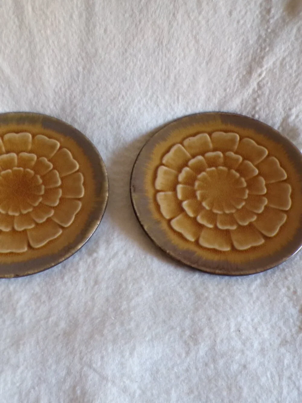 2 PIER 1 Plates / Dishes Earthenware Flower Top Design Beautiful